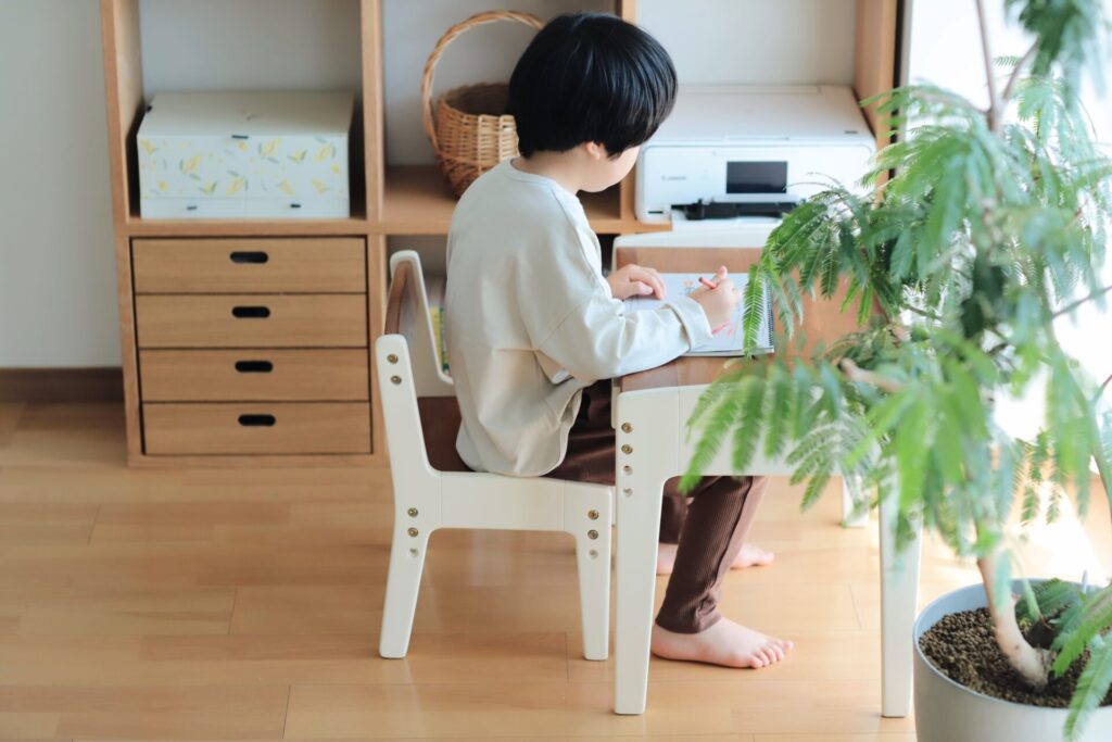 本日限定 きなこさんコラボ キッズチェア 子供椅子 terahaku.jp